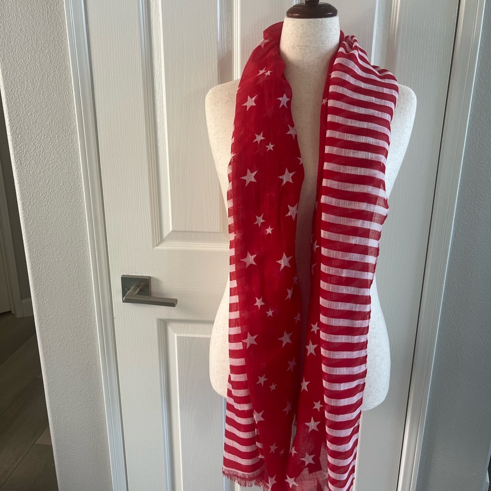Steve Madden Red and White Stars and Stripes Scarf